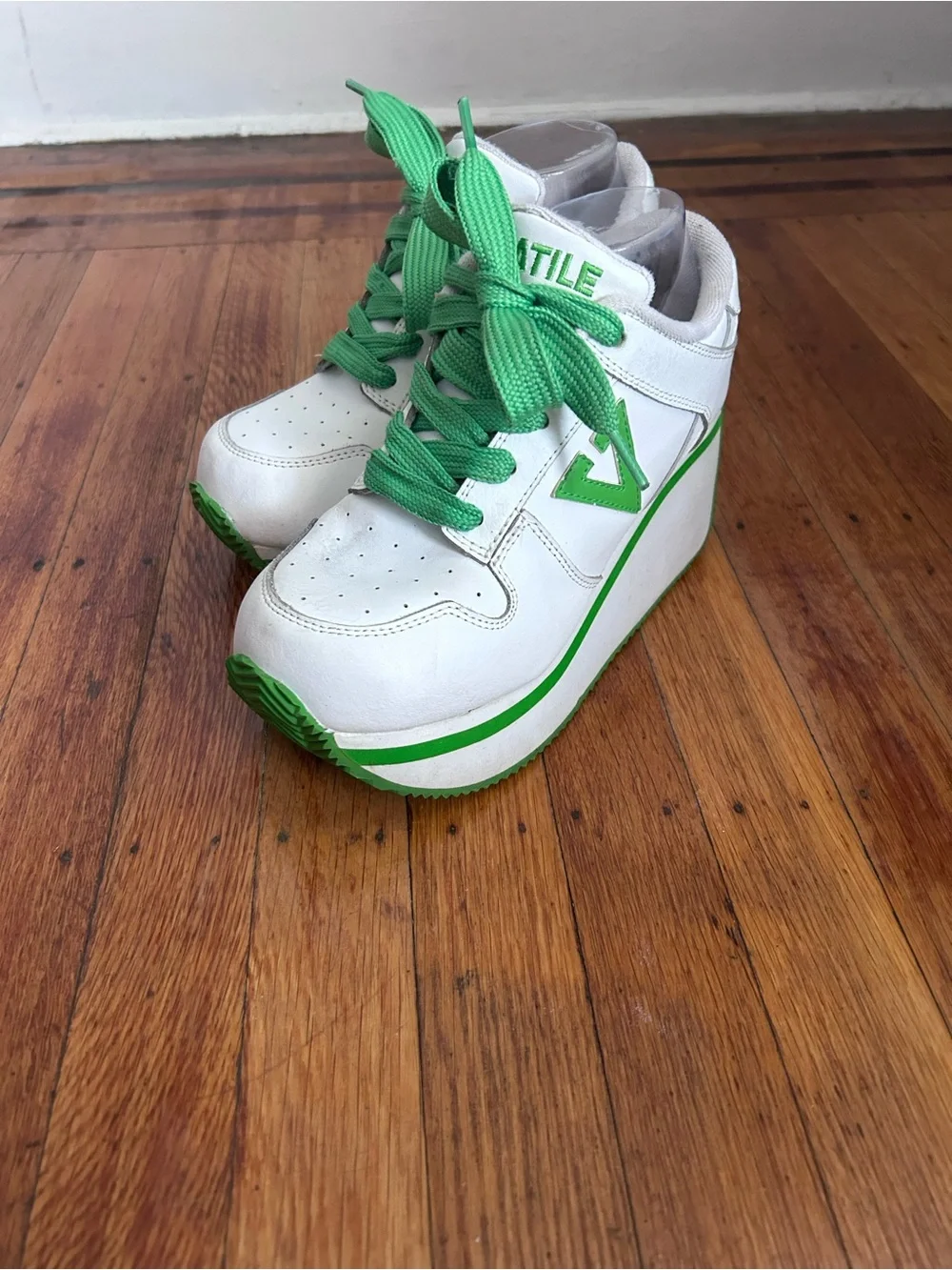 Volatile Y2K Flyer Platform Sneakers
